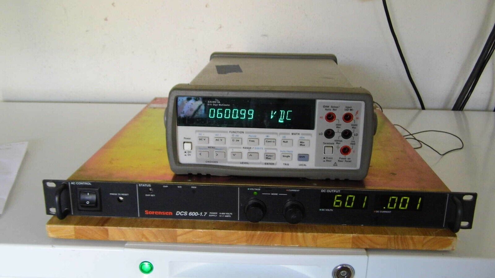 Sorensen DCS600-1.7 DC Power Supply 0-600V, 1.7A M9A (GPIB) Sorensen DCS600-1.7 DC Power Supply 0-600V, 1.7A M9A (GPIB)